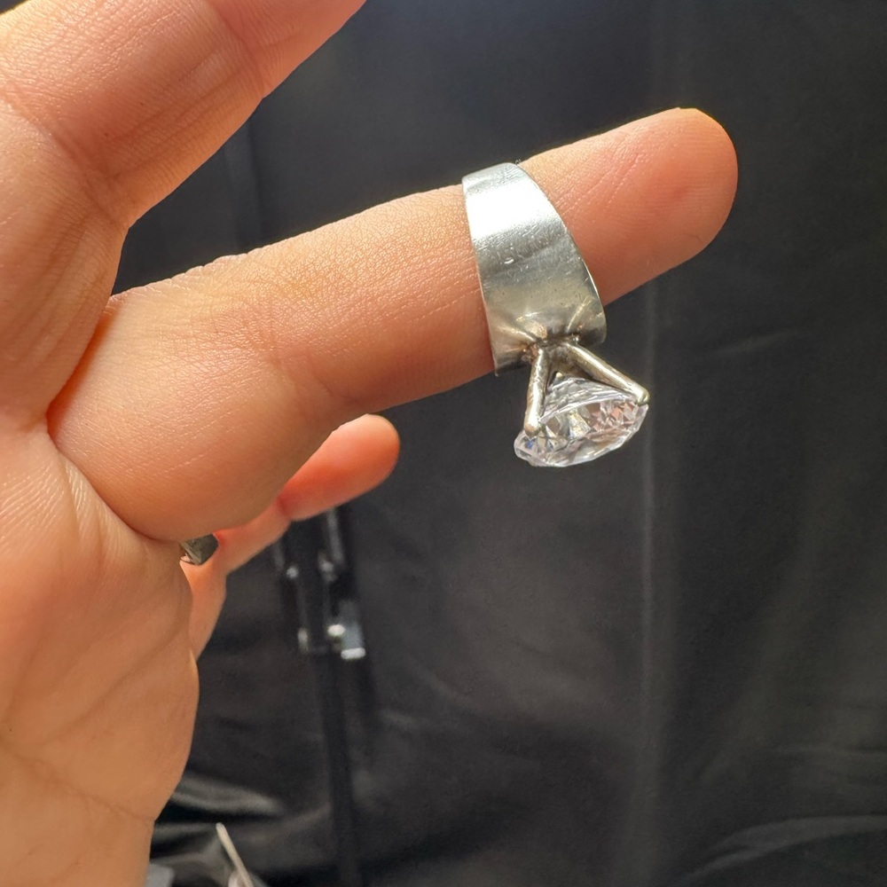 SOLID 925 RING. - Picture 5 of 10